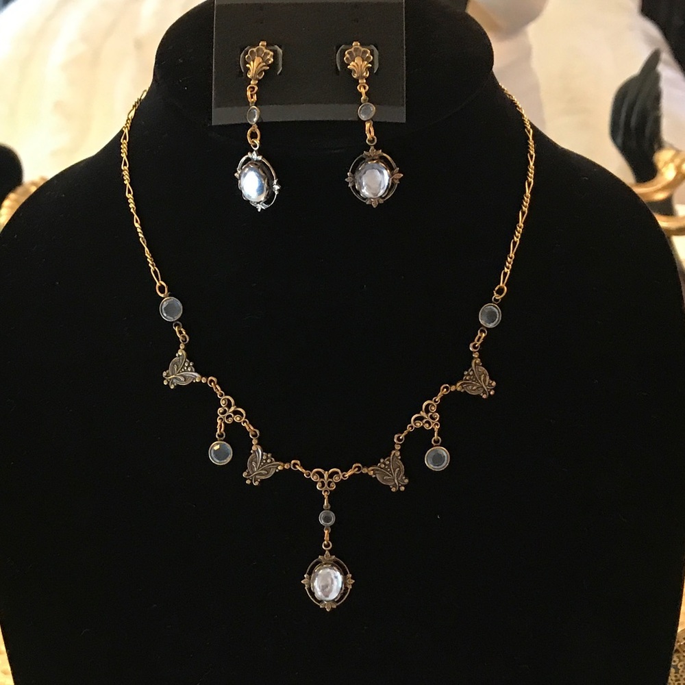 Vintage Jewelry brass & aqua blue pendant set